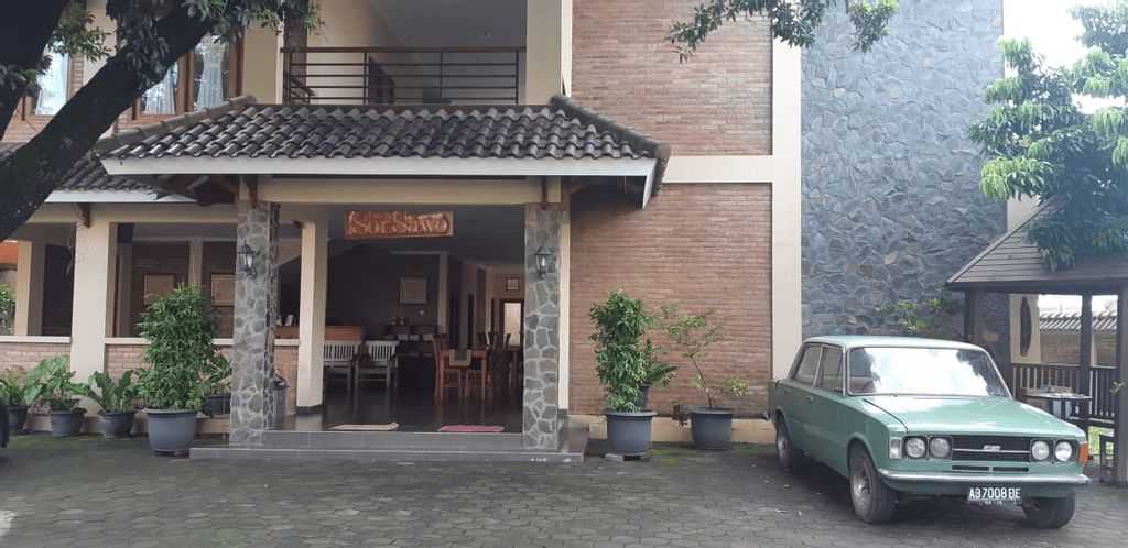 Hotel Omah Sor Sawo: Kesederhanaan yang Memikat di Sawo 