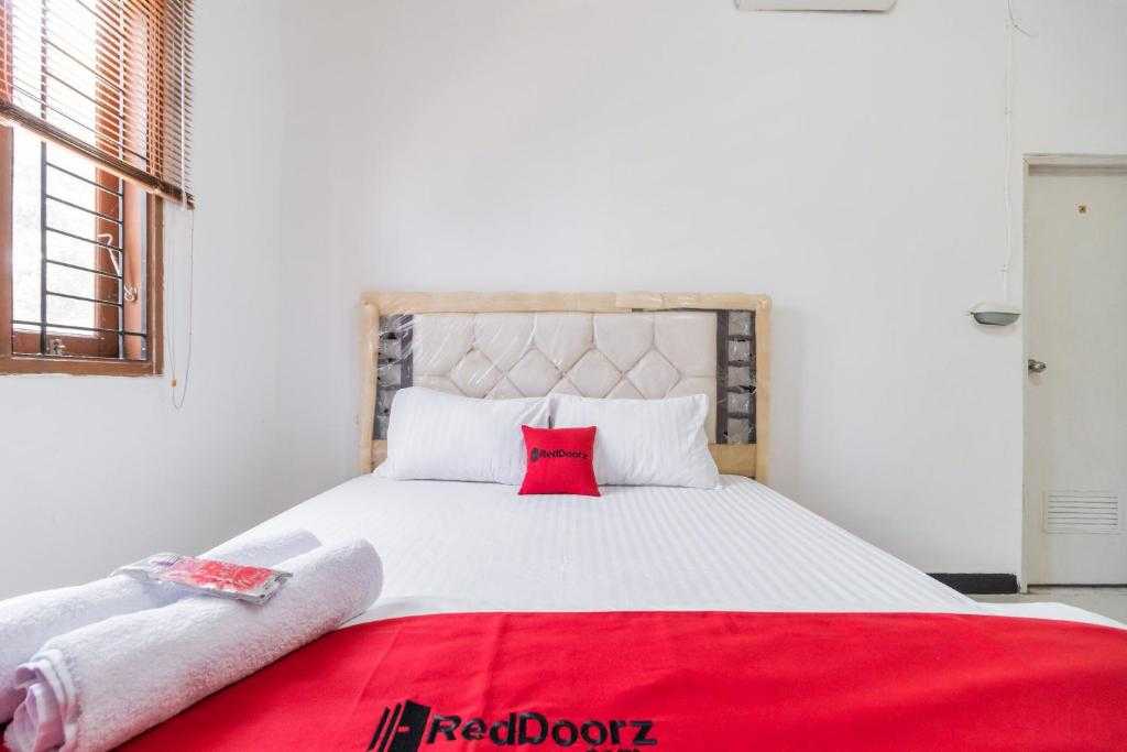 RedDoorz near Terminal Bubulak Bogor: Kenyamanan dan Kemudahan di Dekat Terminal Bubulak 